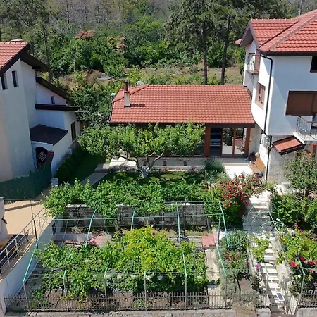 Guest house Mak